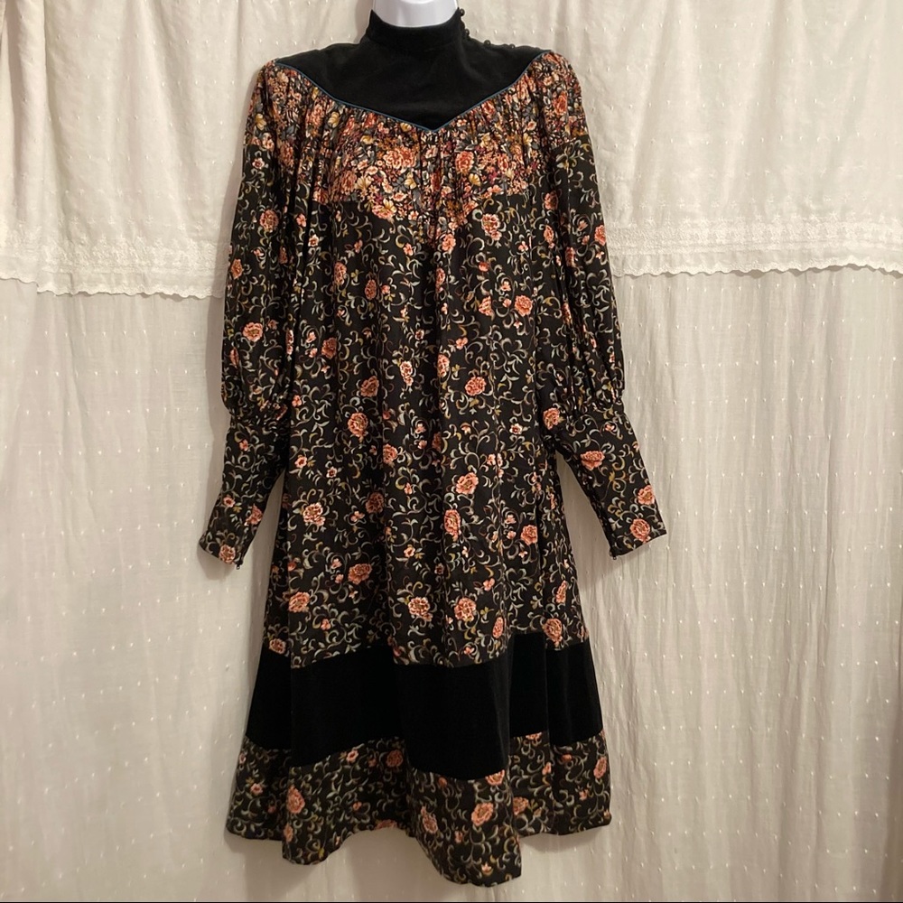 🏆Host Pick🏆 Amazing Vintage Maggy London Dress - Picture 1 of 16